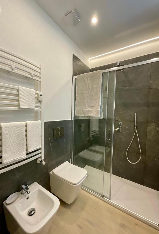 Apartment - Charlize - In The Heart Of